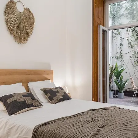 Casa Boma - Design With Private Vegetal Terrace - Lapa Vii Lisboa