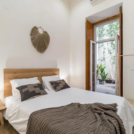 Casa Boma - Design With Private Vegetal Terrace - Lapa Vii Apartment *