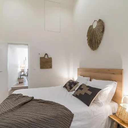 Apartment Casa Boma - Design With Private Vegetal Terrace - Lapa Vii *