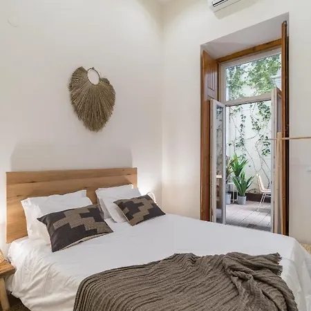 Casa Boma - Design With Private Vegetal Terrace - Lapa Vii * Lizbona